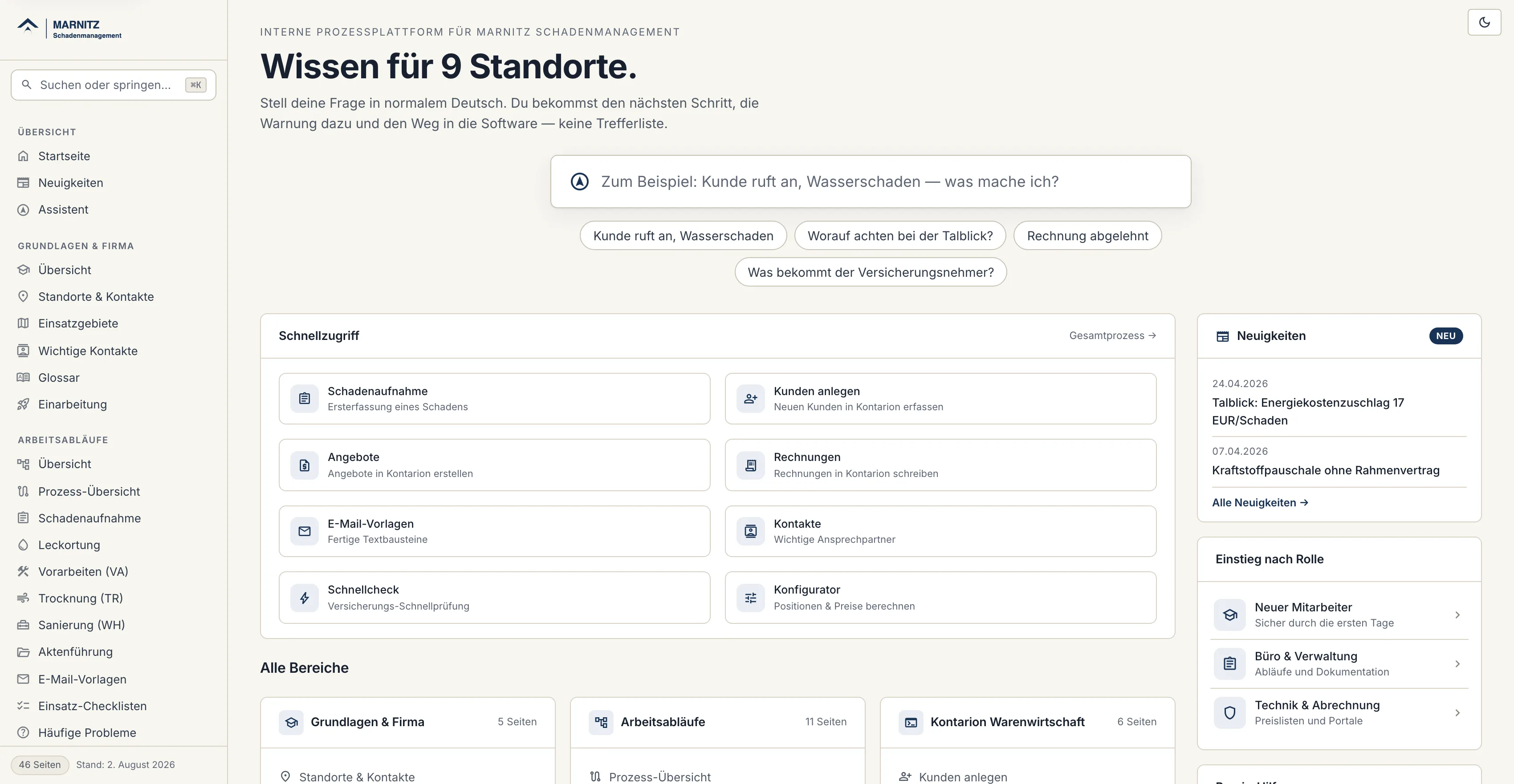 Die Startseite mit Beispieldaten: links die Bereiche von Grundlagen bis Abrechnung, in der Mitte das Eingabefeld für eine Frage in normalem Deutsch und der Schnellzugriff auf die häufigsten Abläufe, rechts Neuigkeiten und der Einstieg nach Rolle